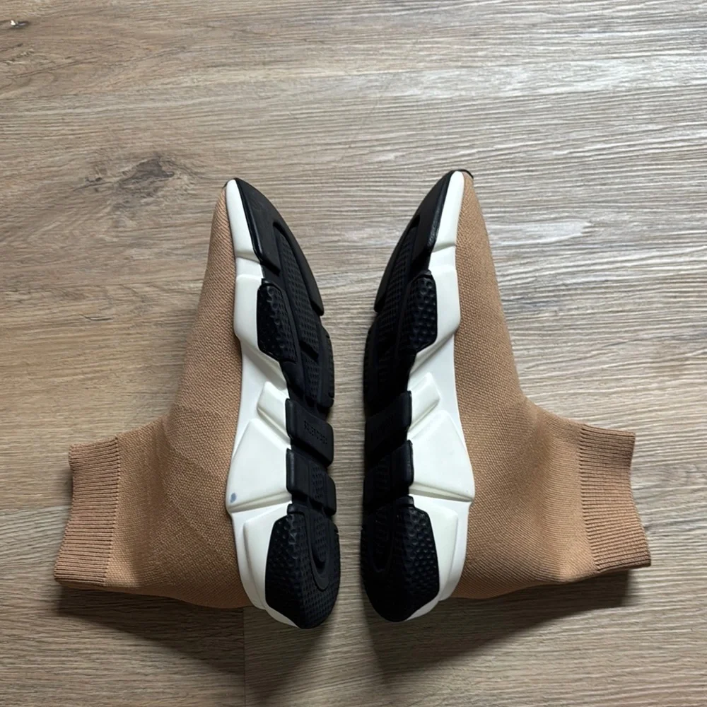 Balenciaga Brown Sock Sneakers with White Soles. Not sure if real but look good - Picture 3 of 5